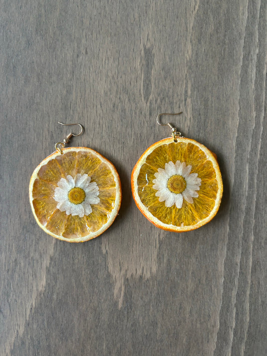 White Daisy Orange Slices